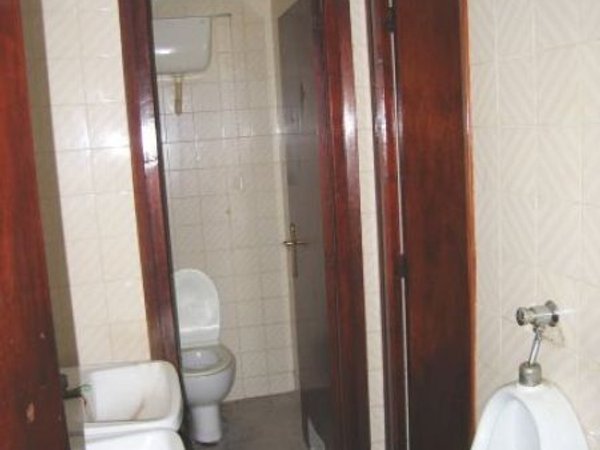  عقار تجاري في Zaragoza, Spain 150متر مربع رقم 65207