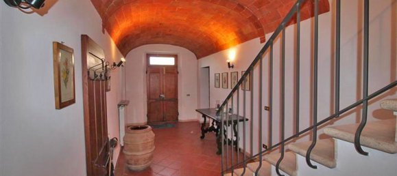 6 rooms House in Sinalunga, Italy No. 49689 24