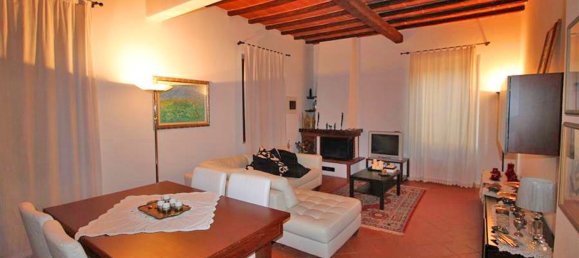 6 rooms House in Sinalunga, Italy No. 49689 2