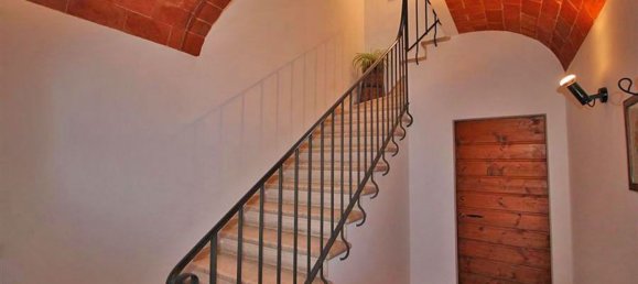 6 rooms House in Sinalunga, Italy No. 49689 21