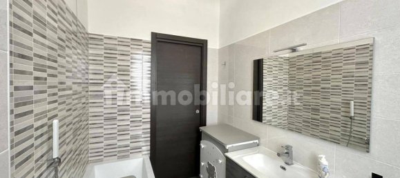 2 chambres Appartement à Opera, Italy No. 299081 32