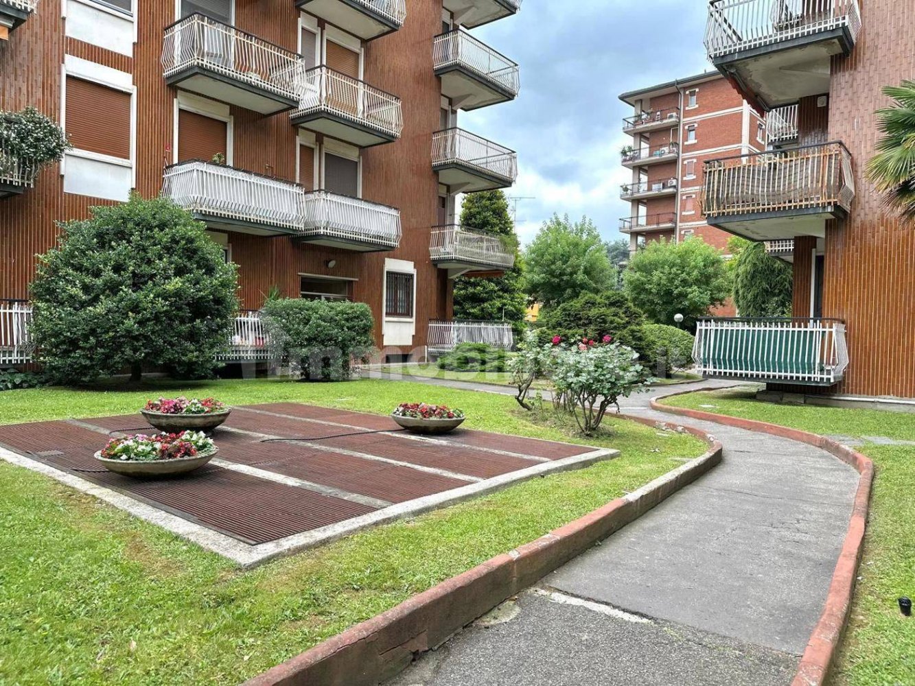 2 chambres Appartement à Opera, Italy No. 299081