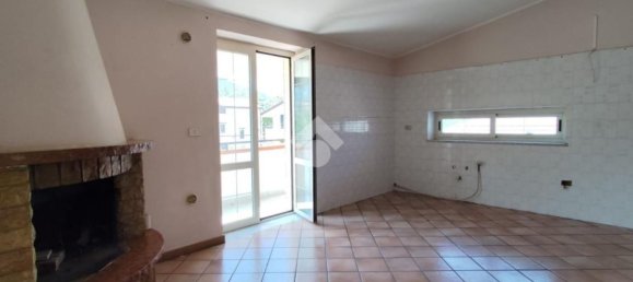 Apartamento de 4 dormitorios en Santa Maria a Vico, Italy No. 316602 25