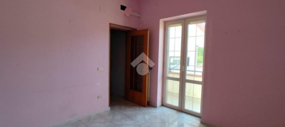 Apartamento de 4 dormitorios en Santa Maria a Vico, Italy No. 316602 23