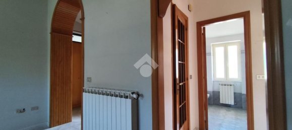 Apartamento de 4 dormitorios en Santa Maria a Vico, Italy No. 316602 14