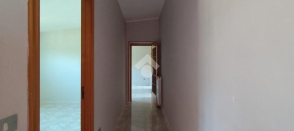 Apartamento de 4 dormitorios en Santa Maria a Vico, Italy No. 316602 16