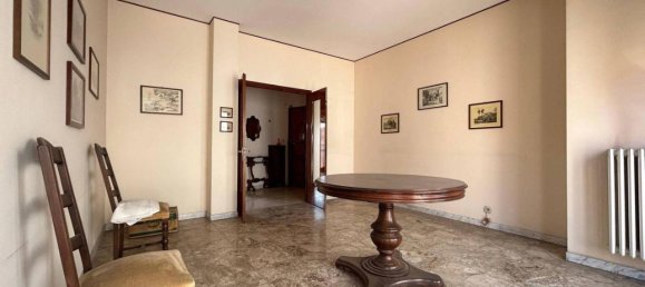 Apartamento de 4 divisões em Bra, Italy N.º 22287 7