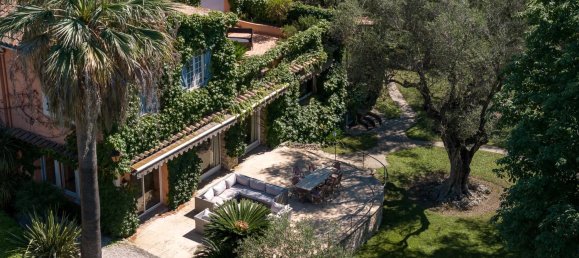 5 bedrooms Villa in Mougins, France No. 1554 3