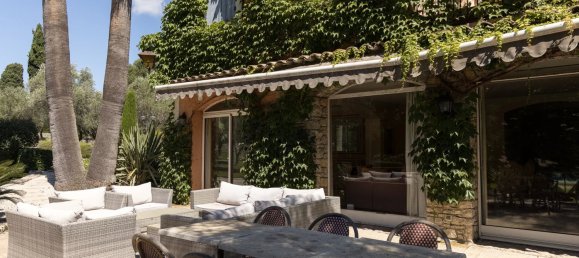 5 bedrooms Villa in Mougins, France No. 1554 9