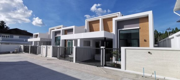 2 bedrooms Bungalow in Phuket, Thailand No. 7816 13