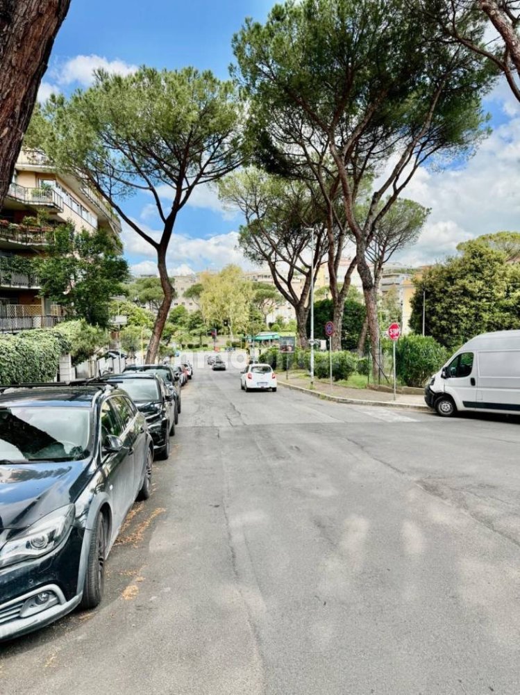 2 Schlafzimmer Wohnung in Rome, Italy, Nr. 325960