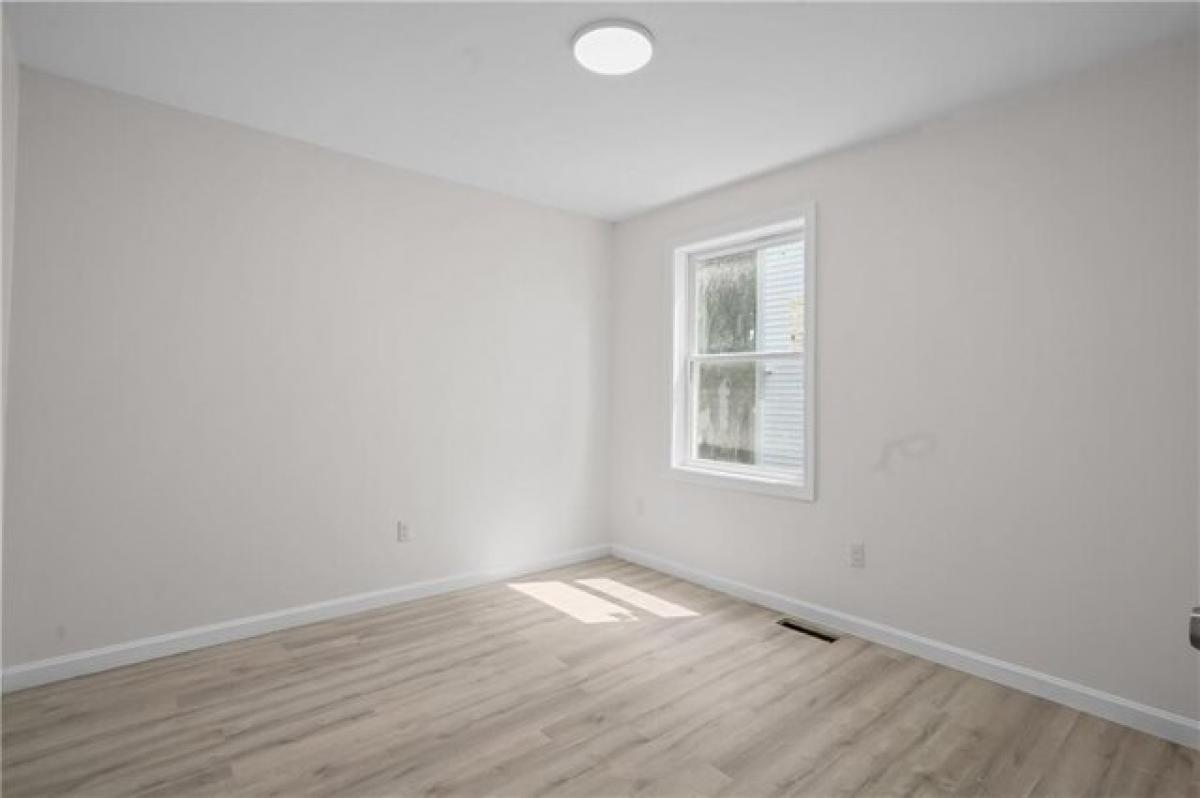 Дом с 6 спальнями в Провиденс, США № 378207