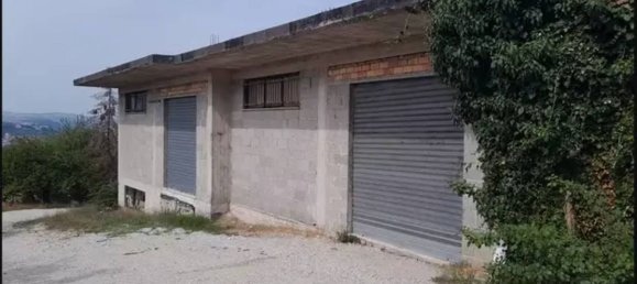 Studio in Ancarano, Italy, Nr. 80635 6