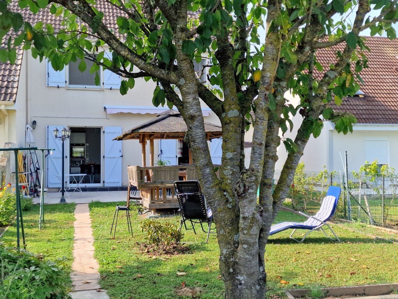 3 Schlafzimmer Villa in Chalons-en-Champagne, France, Nr. 244965