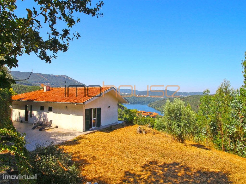 3 غرف نوم منزل في Castelo de Paiva, Portugal رقم 282637