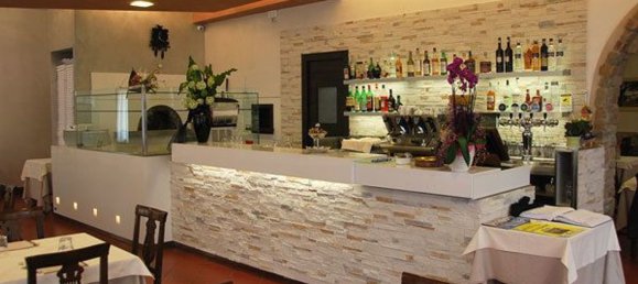 100m² Commercial property in Lucca, Italy No. 211554 8