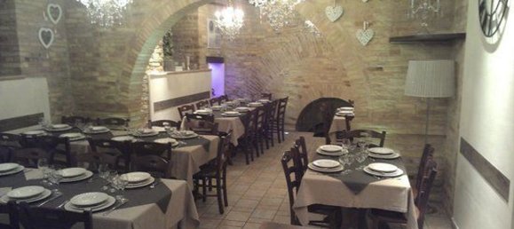 100m² Commercial property in Lucca, Italy No. 211554 11