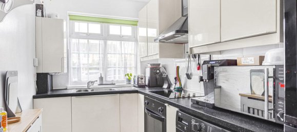 1 bedroom Maisonette in Hounslow, United Kingdom No. 8522 4