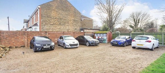 1 bedroom Maisonette in Hounslow, United Kingdom No. 8522 12