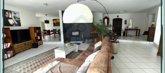 4 Schlafzimmer Villa in Orange, France, Nr. 308426 2
