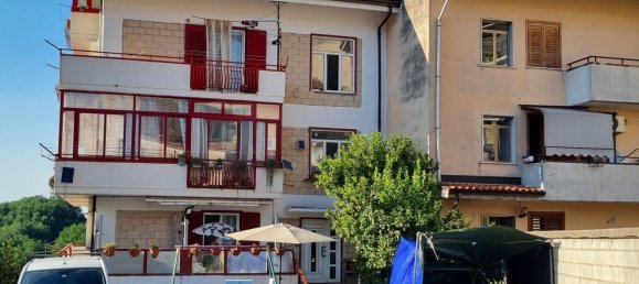 4 rooms Apartment in Altavilla Irpina, Italy No. 150512 2