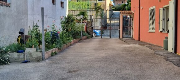4 rooms Apartment in Altavilla Irpina, Italy No. 150512 5