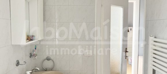 4-Zimmer Haus in Gavirate, Italy, Nr. 237052 6