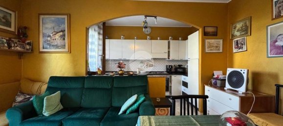 2 bedrooms Apartment in Settimo Torinese, Italy No. 283135 5