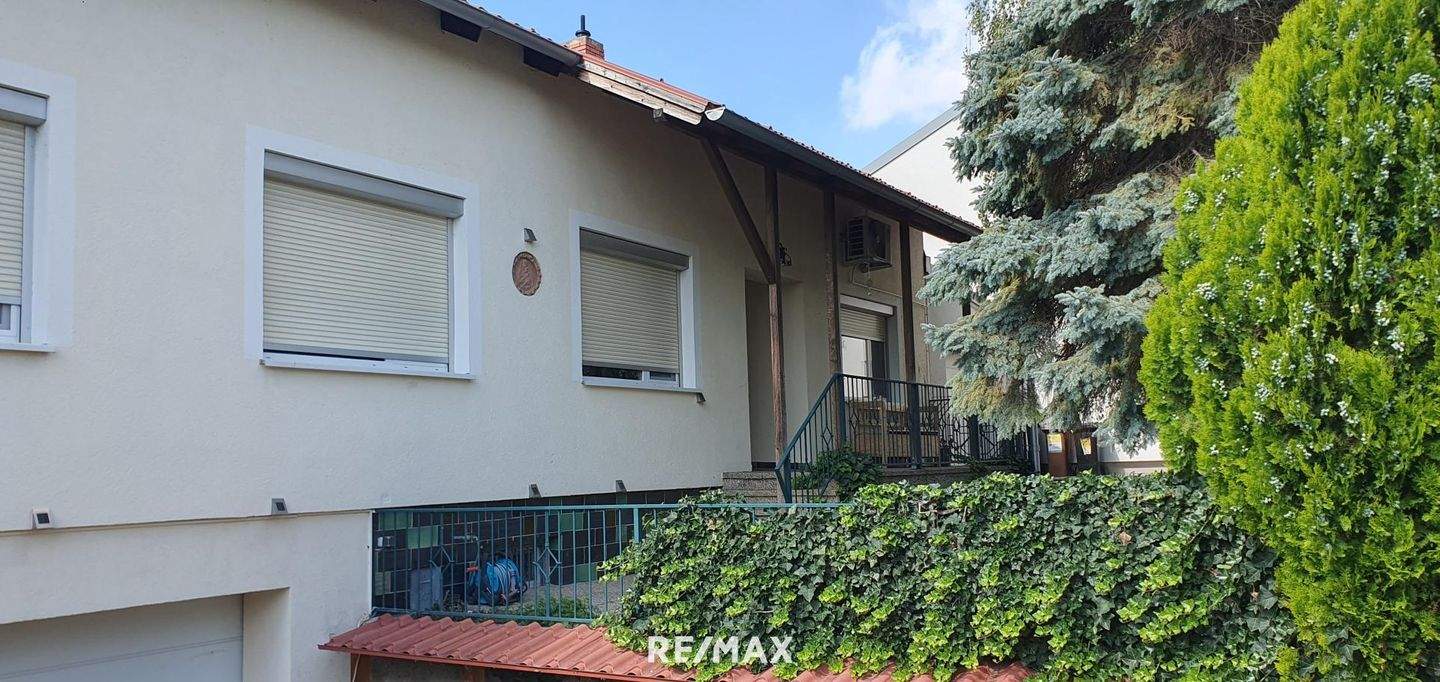 5 rooms Bungalow in Neusiedl am See, Austria No. 247019