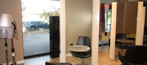 5غرفة عقار تجاري في Besana in Brianza, Italy رقم 351349 11