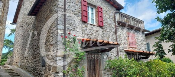 7 rooms House in Pescaglia, Italy No. 298270 3