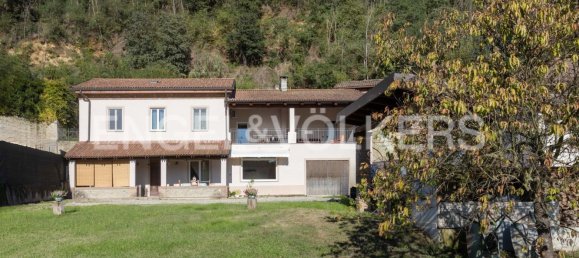 Casa de 8 divisões em Incisa Scapaccino, Italy N.º 127381 3