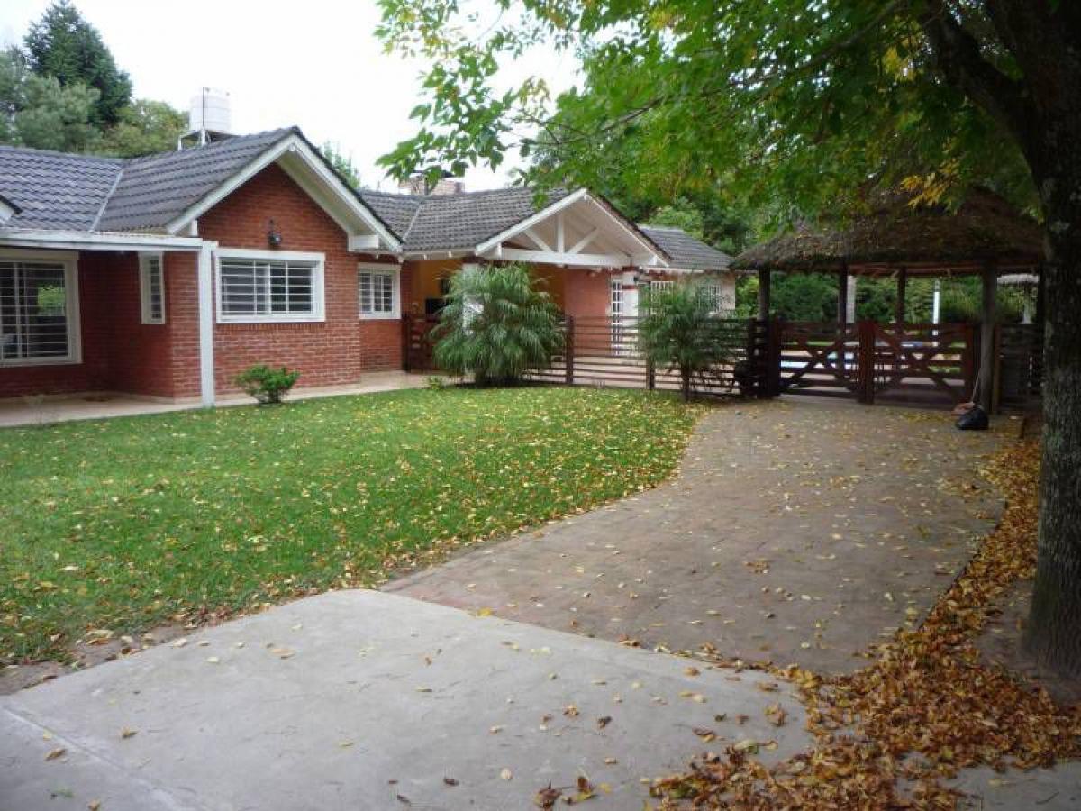 2 bedrooms House in Escobar, Argentina No. 56881