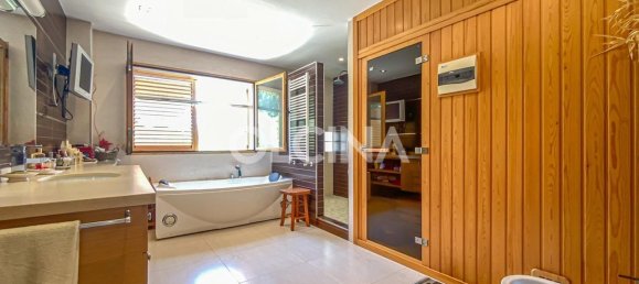 4 غرف نوم منزل في Alicante, Spain رقم 156968 5