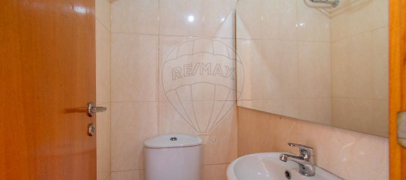 6 Schlafzimmer Haus in Rio Tinto, Portugal, Nr. 26706 11