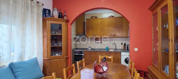 3 bedrooms House in Porto, Portugal No. 14756 5