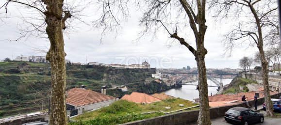 3 bedrooms House in Porto, Portugal No. 14756 20