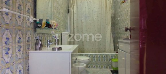 3 bedrooms House in Porto, Portugal No. 14756 12