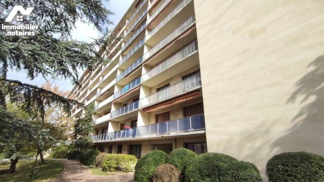 4 غرف نوم شقة في Reims, France رقم 77625