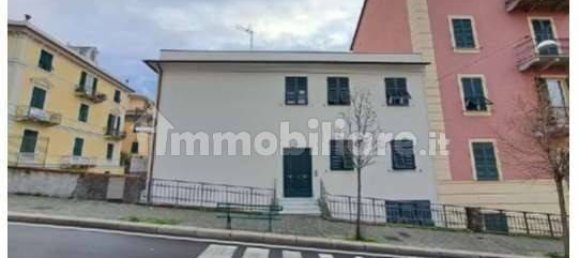 2 bedrooms Apartment in Genoa, Italy No. 296583 12