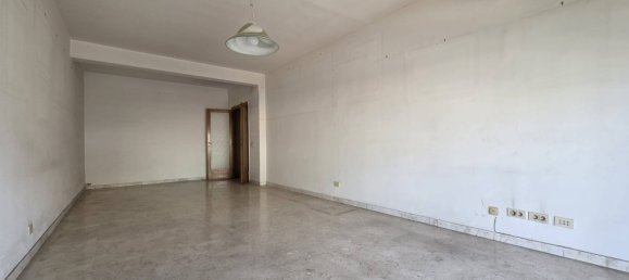 3 bedrooms Apartment in Rome, Italy No. 354083 2