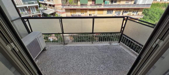 3 bedrooms Apartment in Rome, Italy No. 354083 15