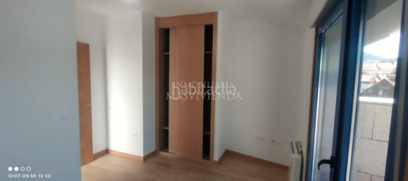 Ático de 2 dormitorios en Pontevedra, Spain No. 165489 6