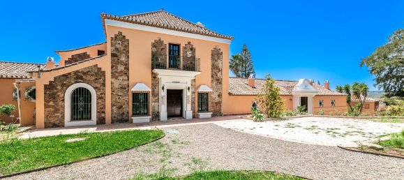 6 bedrooms House in Manilva, Spain No. 99544 45