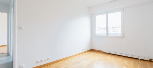 3 bedrooms Apartment in Paris, France No. 151652 10
