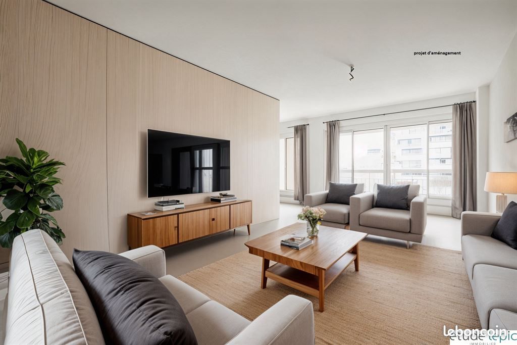 3 bedrooms Apartment in Paris, France No. 151652