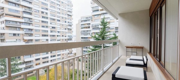 3 bedrooms Apartment in Paris, France No. 151652 3