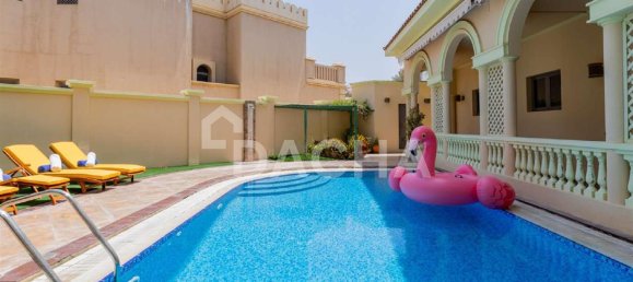 6 bedrooms Villa in Palm Jumeirah, UAE No. 27598 5
