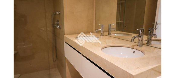 3 bedrooms Apartment in Porto, Portugal No. 132203 4