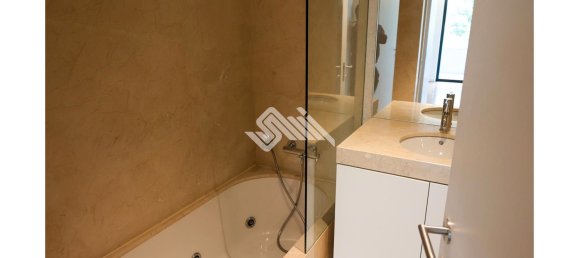 3 bedrooms Apartment in Porto, Portugal No. 132203 8